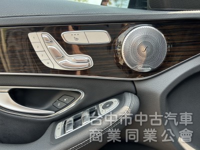 C300