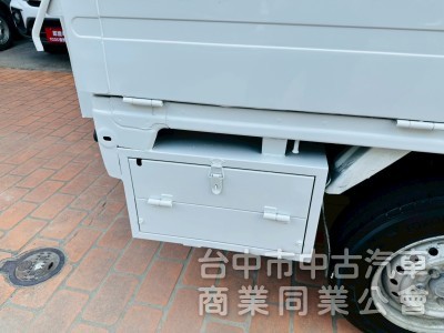 油壓尾門，一手車，原版件