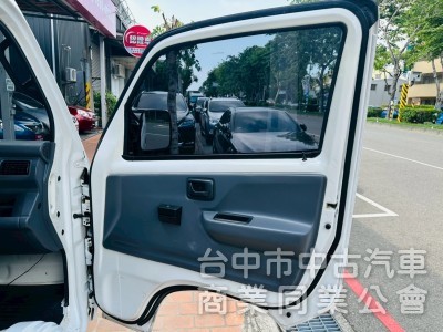 油壓尾門，一手車，原版件
