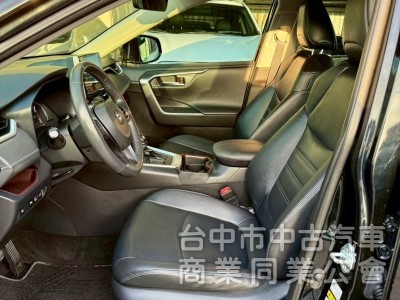 頂級旗艦版，360環景，apple carplay，原版件