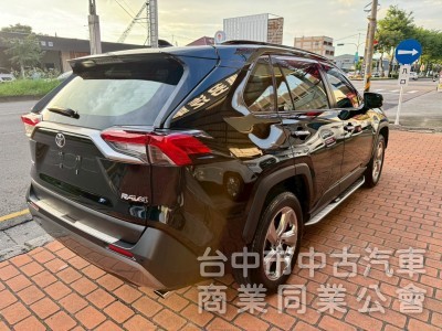 頂級旗艦版，360環景，apple carplay，原版件