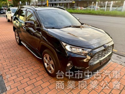 頂級旗艦版，360環景，apple carplay，原版件