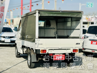 一手車！僅跑6萬！三面帆布！倒車影像 行車紀錄！售後原廠保固2年！原鈑件！可全貸！大甲在地深耕30年老店！