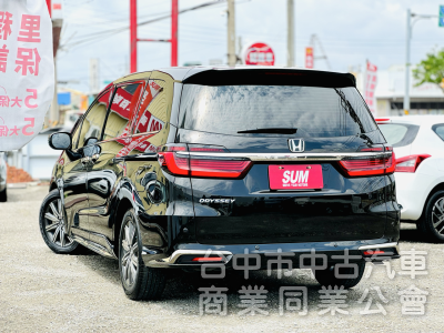 末代大改款！原廠保養！ACC跟車 電動側滑門 CarPlay 車道維持 LED頭燈！原鈑件！可全貸！大甲在地30年老店！