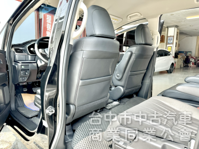 末代大改款！原廠保養！ACC跟車 電動側滑門 CarPlay 車道維持 LED頭燈！原鈑件！可全貸！大甲在地30年老店！
