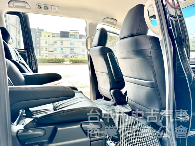 末代大改款！原廠保養！ACC跟車 電動側滑門 CarPlay 車道維持 LED頭燈！原鈑件！可全貸！大甲在地30年老店！