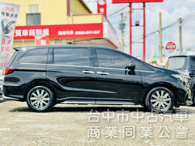 末代大改款！原廠保養！ACC跟車 電動側滑門 CarPlay 車道維持 LED頭燈！原鈑件！可全貸！大甲在地30年老店！