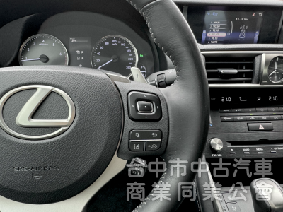 17年式！小改款！頂級版！ACC跟車！通風椅 盲點 三眼LED頭燈 電視 天窗！原鈑件！可全貸！大甲在地深耕30年老店！