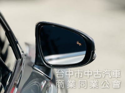 17年式！小改款！頂級版！ACC跟車！通風椅 盲點 三眼LED頭燈 電視 天窗！原鈑件！可全貸！大甲在地深耕30年老店！