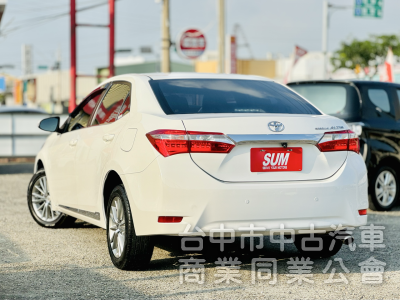 15年式豪華版！一手車！里程僅10萬公里！定速 恆溫 藍芽 數位電視 倒車顯影 原鈑件！可全貸！大甲在地深耕30年老店！