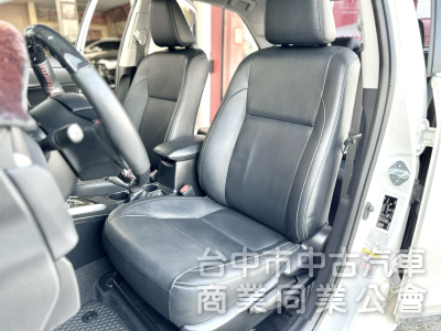 15年式豪華版！一手車！里程僅10萬公里！定速 恆溫 藍芽 數位電視 倒車顯影 原鈑件！可全貸！大甲在地深耕30年老店！