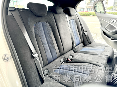 原廠保固中！M版！一手車！僅跑2萬！全原廠保養！ACC跟車 盲點 跑車座椅 無線CarPlay！原鈑件！可全貸！
