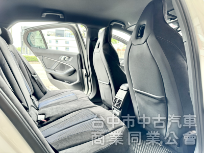 原廠保固中！M版！一手車！僅跑2萬！全原廠保養！ACC跟車 盲點 跑車座椅 無線CarPlay！原鈑件！可全貸！