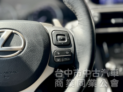 小改款！ACC跟車！原廠保養！雙電動加熱椅 導航 數位電視！年均僅跑1.3萬公里！原鈑件！可全貸！大甲在地30年老店！