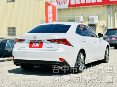 小改款！ACC跟車！原廠保養！雙電動加熱椅 導航 數位電視！年均僅跑1.3萬公里！原鈑件！可全貸！大甲在地30年老店！