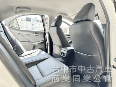 小改款！ACC跟車！原廠保養！雙電動加熱椅 導航 數位電視！年均僅跑1.3萬公里！原鈑件！可全貸！大甲在地30年老店！
