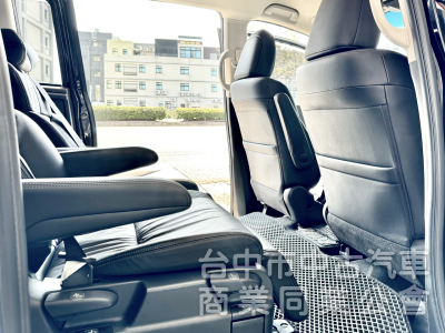 末代大改款！登峰版！ACC跟車 盲點 雙電動側滑門 電尾門 360環景 CarPlay 車道維持 LED頭燈！原鈑件！