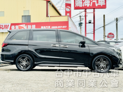 末代大改款！登峰版！ACC跟車 盲點 雙電動側滑門 電尾門 360環景 CarPlay 車道維持 LED頭燈！原鈑件！