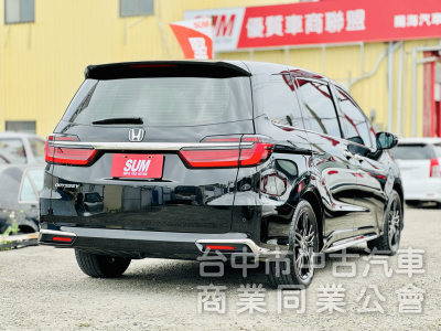 末代大改款！登峰版！ACC跟車 盲點 雙電動側滑門 電尾門 360環景 CarPlay 車道維持 LED頭燈！原鈑件！