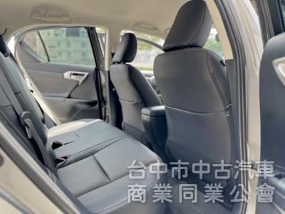 18年式！大電池原廠更換！保固中！ACC跟車 360環景 無線CarPlay 記憶電動椅！可全貸！大甲在地30年老店！