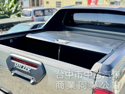 一手車！原廠保養！柴油4WD！車斗捲簾！ACC跟車 環景 通風座椅 CarPlay！原鈑件！可全貸！大甲在地30年老店！