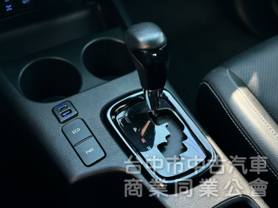 一手車！原廠保養！柴油4WD！車斗捲簾！ACC跟車 環景 通風座椅 CarPlay！原鈑件！可全貸！大甲在地30年老店！