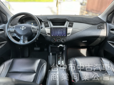 旗艦版！一手車！僅跑5萬！數位儀表 盲點 定速 後座出風口 無線CarPlay！原鈑件！可全貸！大甲在地30年老店！