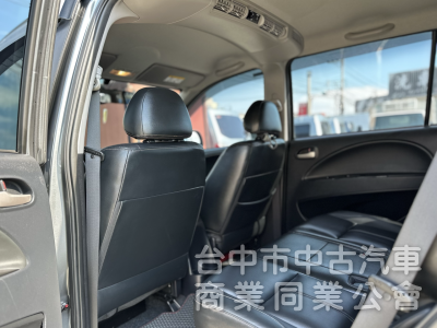 旗艦版！一手車！僅跑5萬！數位儀表 盲點 定速 後座出風口 無線CarPlay！原鈑件！可全貸！大甲在地30年老店！