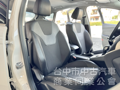 頂級S版！僅跑7萬！CarPlay 免鑰匙 盲點 HID頭燈 天窗 定速 自動停車！可全貸！大甲在地深耕30年老店！
