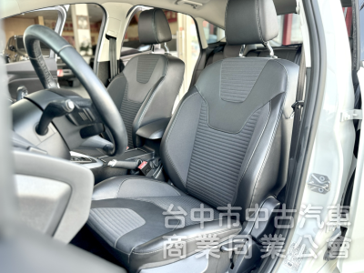 頂級S版！僅跑7萬！CarPlay 免鑰匙 盲點 HID頭燈 天窗 定速 自動停車！可全貸！大甲在地深耕30年老店！