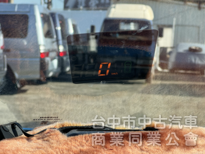 一手車！SR特式版！I-KEY 恆溫 AppleCarPlay 倒車顯影 抬頭顯示！原廠空力套件！原鈑件！