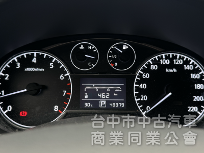 低里程！僅跑4萬！小車大空間！6氣囊！藍芽影音 倒車顯影 前後紀錄！後座出風口！原鈑件！可全貸！台中在地深耕30年老店！