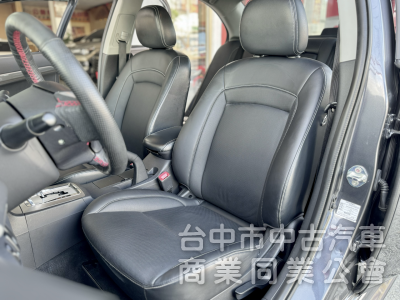一手車！里程僅跑7萬！原廠保養！定速！I-KEY！無線AppleCarPlay！倒車顯影 四輪新胎 抬頭顯示！原鈑件！