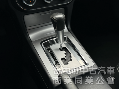 一手車！里程僅跑7萬！原廠保養！定速！I-KEY！無線AppleCarPlay！倒車顯影 四輪新胎 抬頭顯示！原鈑件！