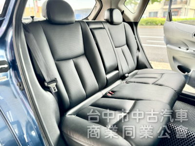 一手車！SR特式版！I-KEY 恆溫 AppleCarPlay 倒車顯影 抬頭顯示！原廠空力套件！原鈑件！