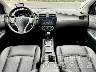 低里程！僅跑4萬！小車大空間！6氣囊！藍芽影音 倒車顯影 前後紀錄！後座出風口！原鈑件！可全貸！台中在地深耕30年老店！