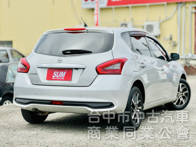 低里程！僅跑4萬！小車大空間！6氣囊！藍芽影音 倒車顯影 前後紀錄！後座出風口！原鈑件！可全貸！台中在地深耕30年老店！