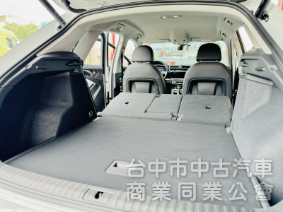 一手車！僅跑3萬！原廠保養！新車保固中！ACC跟車 盲點 環景 腳踢尾門 CarPlay！原鈑件！台中在地30年老店！