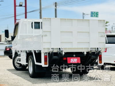 自排！僅跑9萬！雙折雙芯尾門！免尿素！載重五噸！四錄環景！工具箱！錏板！護欄！全省保固！