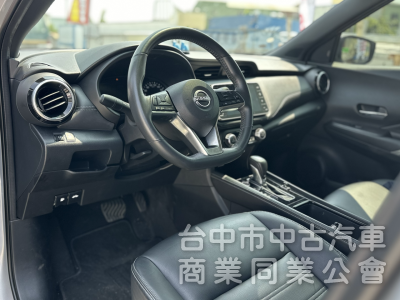旗艦版！僅跑3萬！新車保固！環景 ACC跟車 盲點 恆溫 CarPaly 車道偏移！原鈑件！可全貸！台中在地30年老店！