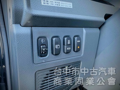 市場最低里程！僅跑1萬！自排～8人座！定速 雙安 循跡！原鈑件！可全貸！售後原廠2年5萬公里保固！台中在地30年老店！
