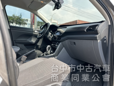搶先看～新車保固中！原廠保養！ACC跟車 無線充電 CarPlay 雙區恆溫！原鈑件！可全貸！台中在地30年老店！