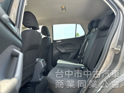 搶先看～新車保固中！原廠保養！ACC跟車 無線充電 CarPlay 雙區恆溫！原鈑件！可全貸！台中在地30年老店！