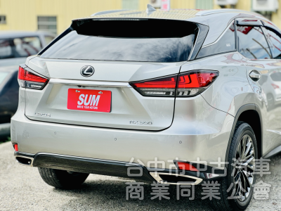 曜黑限量版！僅跑3萬！新車保固！ACC跟車 盲點 通風椅 電尾門 CarPlay！原鈑件！可全貸！台中在地深耕30年老店