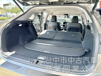 曜黑限量版！僅跑3萬！新車保固！ACC跟車 盲點 通風椅 電尾門 CarPlay！原鈑件！可全貸！台中在地深耕30年老店