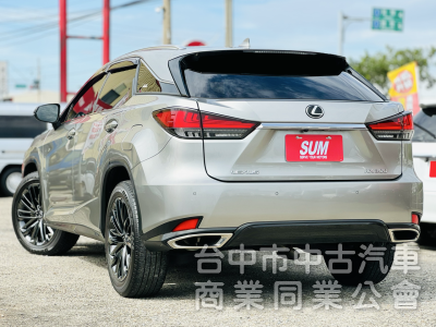曜黑限量版！僅跑3萬！新車保固！ACC跟車 盲點 通風椅 電尾門 CarPlay！原鈑件！可全貸！台中在地深耕30年老店