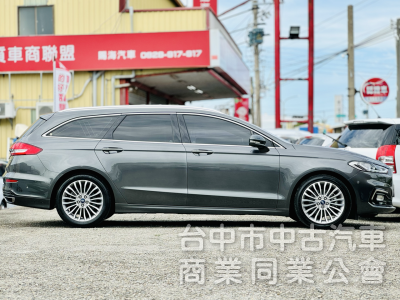 一手車！Wagon跑旅型！ACC跟車！盲點 電尾門 CarPlay 電熱椅 全景天窗！原鈑件！可全貸！台中在地30年老店