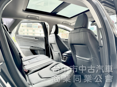 一手車！Wagon跑旅型！ACC跟車！盲點 電尾門 CarPlay 電熱椅 全景天窗！原鈑件！可全貸！台中在地30年老店