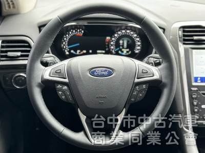 一手車！Wagon跑旅型！ACC跟車！盲點 電尾門 CarPlay 電熱椅 全景天窗！原鈑件！可全貸！台中在地30年老店