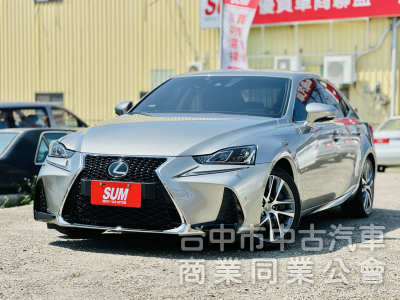 17年式！小改款！頂級版！ACC跟車！通風椅 盲點 三眼LED頭燈 電視 天窗！原鈑件！可全貸！大甲在地深耕30年老店！